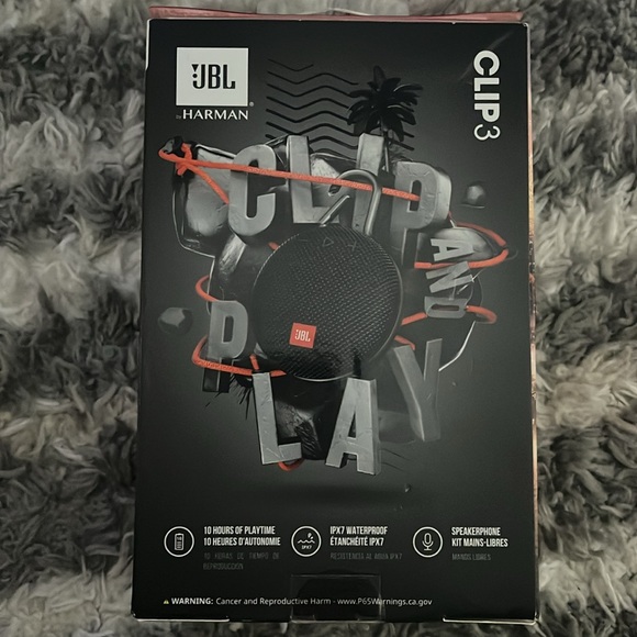 JBL Clip 3 Bluetooth Speaker - Picture 2 of 2